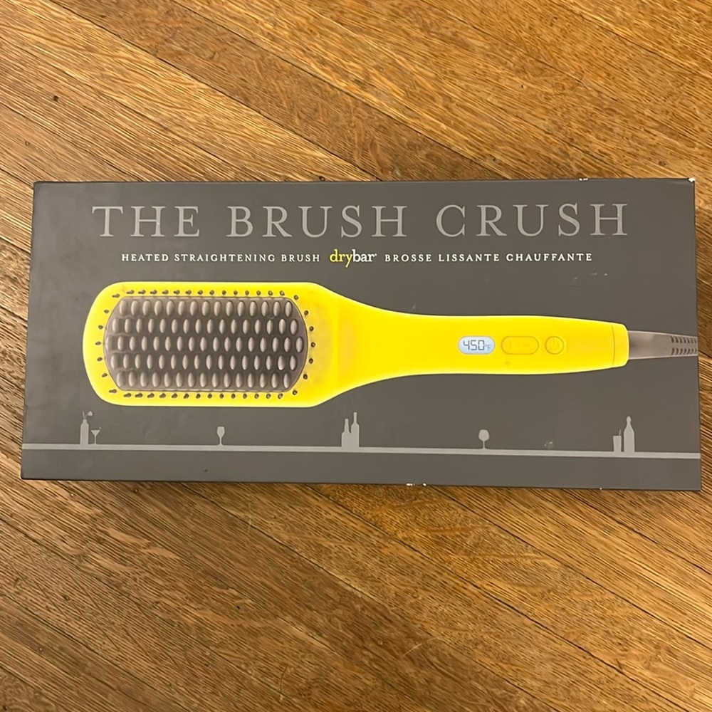 Drybar The Brush Crush Heated Straightening Brush